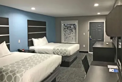 Rodeway Inn South فنادق في Adairsville