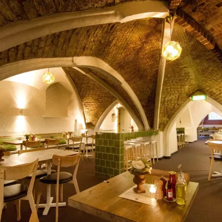 Mayfair Hotel Tunneln