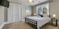 The Magnolia Manor - Private Backyard - Close to Downtown - Family House, 3 Bedrooms, Patio, City View