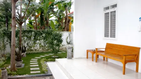 Afaris House Отели в г. Jeulingke