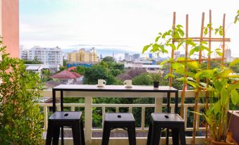 Baan Sabai Rama IV Apartment