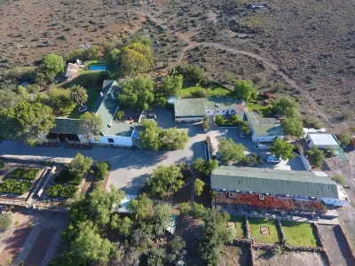 Lemoenfontein Hotels in Beaufort West