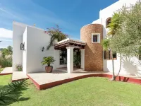 Apartamentos Blanco Sol