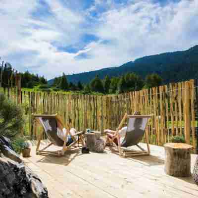 Mountain Hostel Tarter Hotel Exterior