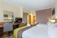 Holiday Inn Leamington Spa - Warwick Hotels near St Joseph's Church