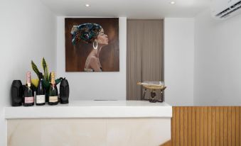 Cycladic Suites