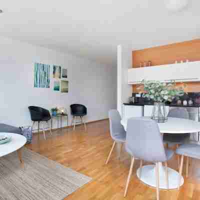Iðunn Apartments by Heimaleiga Dining/Meeting Rooms