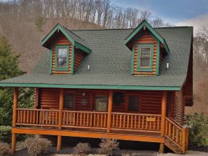 Smoky Cascades - One Bedroom Cabin