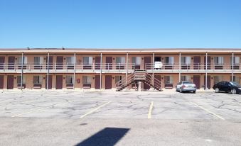OYO Hotel Kings at Clovis