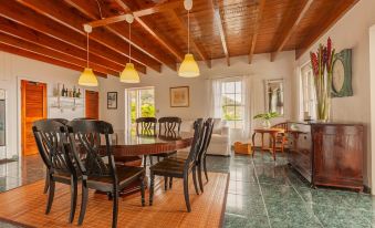 The Cottage Club Hotel - Housity