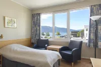 Leikanger Fjordhotel - Unike Hoteller - parcheggio