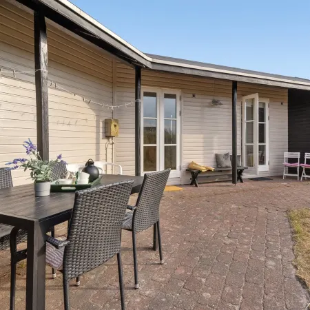 "Jules" - 300m from the Sea