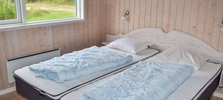 "Åsta" - 1.7km from the Sea Hotels in Hals