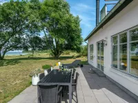 "Jeppe" - 50m to the Fjord