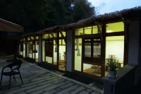 Wuwei Mountain Dwelling in Qionglai