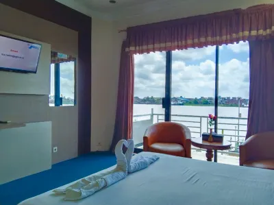 Grand Kartika Hotel Hotels near Pak Amang Cuci Motor&OTO.. Boh !