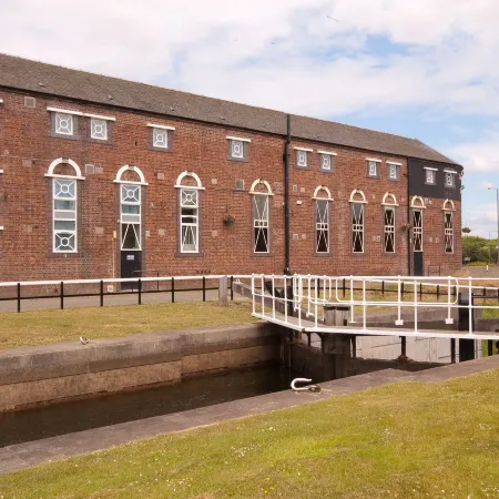 Premier Inn Falkirk Central