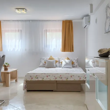 Meden Hotels in Galižana
