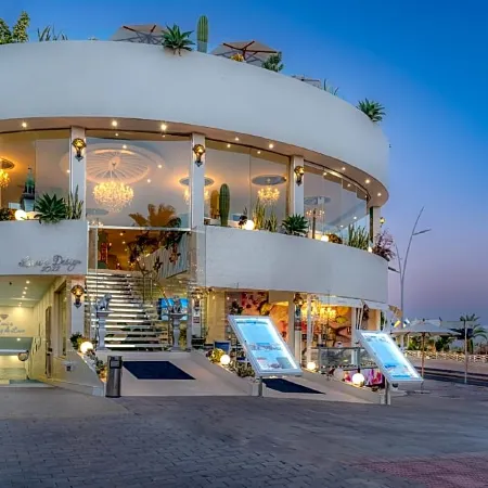 Lani's Suites de Luxe - Adults Only