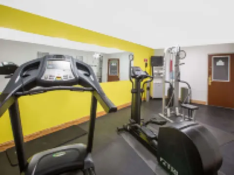 格蘭德艾蘭戴斯酒店 格蘭德艾蘭酒店