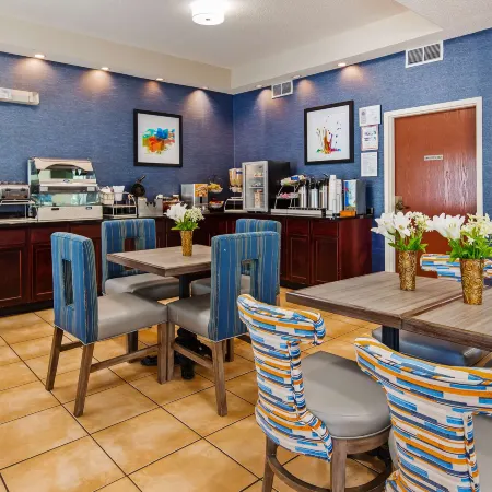 Best Western Hiram Inn Suites