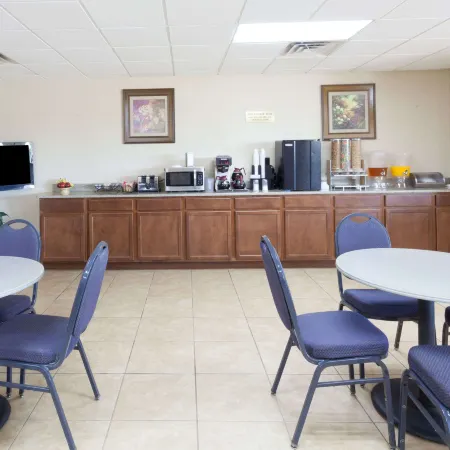 Knights Inn Murfreesboro