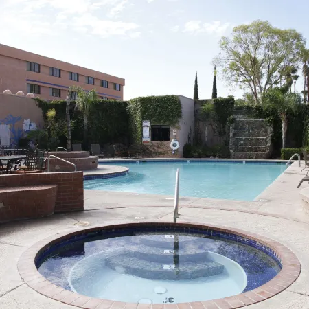 Ramada by Wyndham Viscount Suites Tucson East