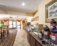 Comfort Suites - breakfast
