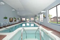Americas Best Value Inn- St. Ignace - Hot Tub
