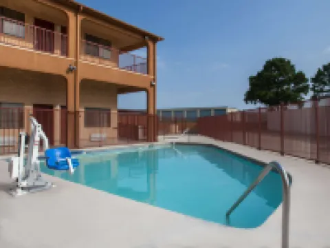 Super 8 by Wyndham Bastrop TX Hotels in Bastrop County