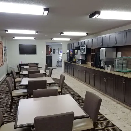 Americas Best Value Inn and Suites Bismarck