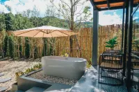 X3 Tara Resort Hotels in Amphoe Bo Kluea