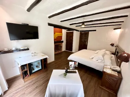 Hatun Inti Boutique Отели рядом с достопримечательностью «Temple of the Three Windows»