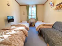 Petite Pension Green Grass
