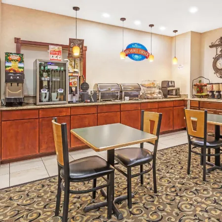 GRANDER INN & SUITES by IHG