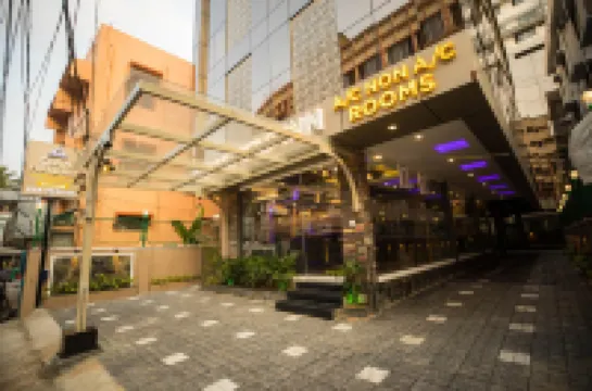 Oak Field Inn โรงแรมใน