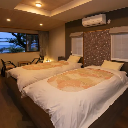 Ajiro Kanko Hotel Nagahamaen Отели рядом со станцией JR Ajiro Station