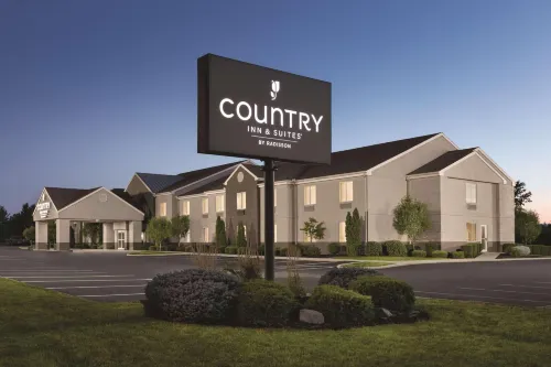Country Inn & Suites by Radisson, Port Clinton, Oh - 3-Star