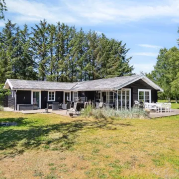 "Adser" - 600m from the Sea