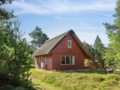 "Alflak" - 5.2km from the Sea Hotels near Lakolk Butikscenter