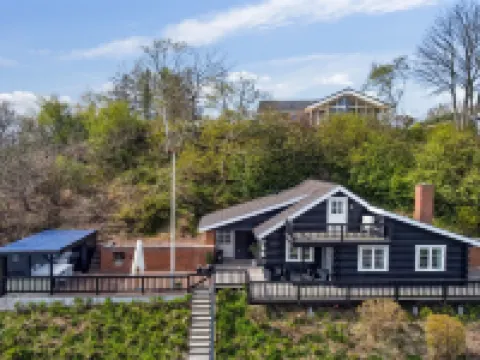 "Sander" - 10m to the Fjord Hotels in Skive