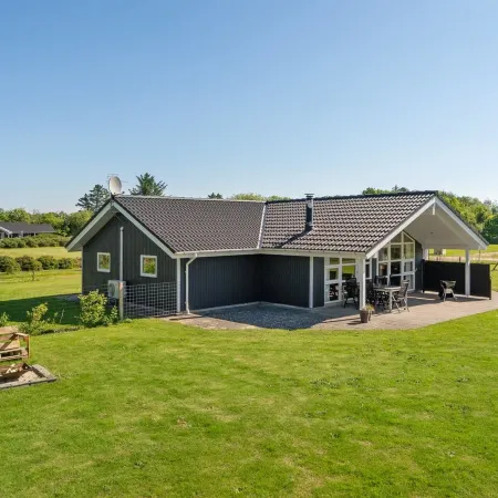 "Eicke" - 12km from the Sea