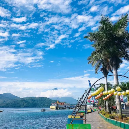 Ternate City Hotel Отели в г. Тернате