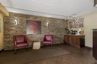 Red Roof Inn Hickory Отели в г. Хикори