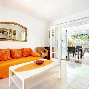 Casa Sarita - Well Maintained House in Chayofa with Pool