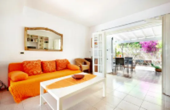 Casa Sarita - Well Maintained House in Chayofa with Pool