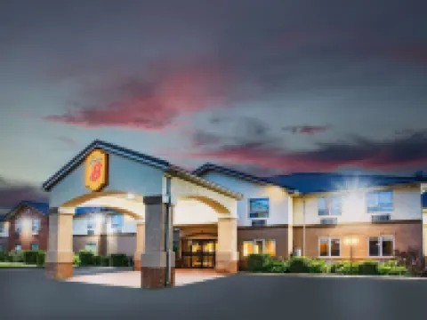 Super 8 by Wyndham Cornwall on Hoteles en Cornwall