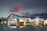 Super 8 by Wyndham Cornwall on