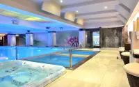 Hotel Continental - Pools