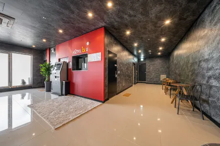 Hwaseong Hotel and You Отели в г. Хвасон